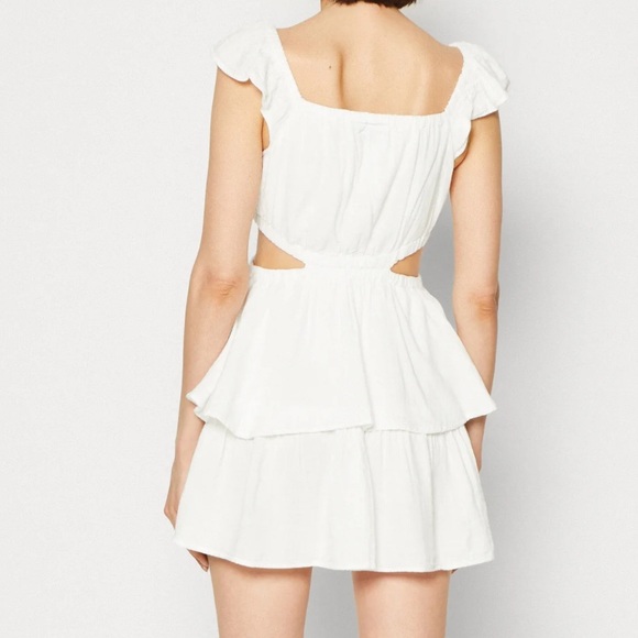 GAP Cutout Ruffle Dress. Size M. NWT - Picture 6 of 10